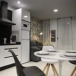 E&r-1 Plaza Espana Apartment *